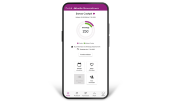 Auf dem Dispaly eines Smartphones sieht man die geöffnete BKK GS-App mit Informationen zum Bonus-Programm.